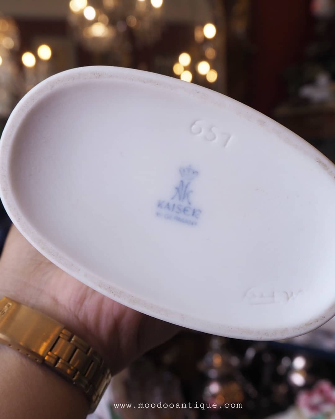 แจกันพอร์ซเลนสีขาวแฮนด์เมด kaiser สำหรับสะสม