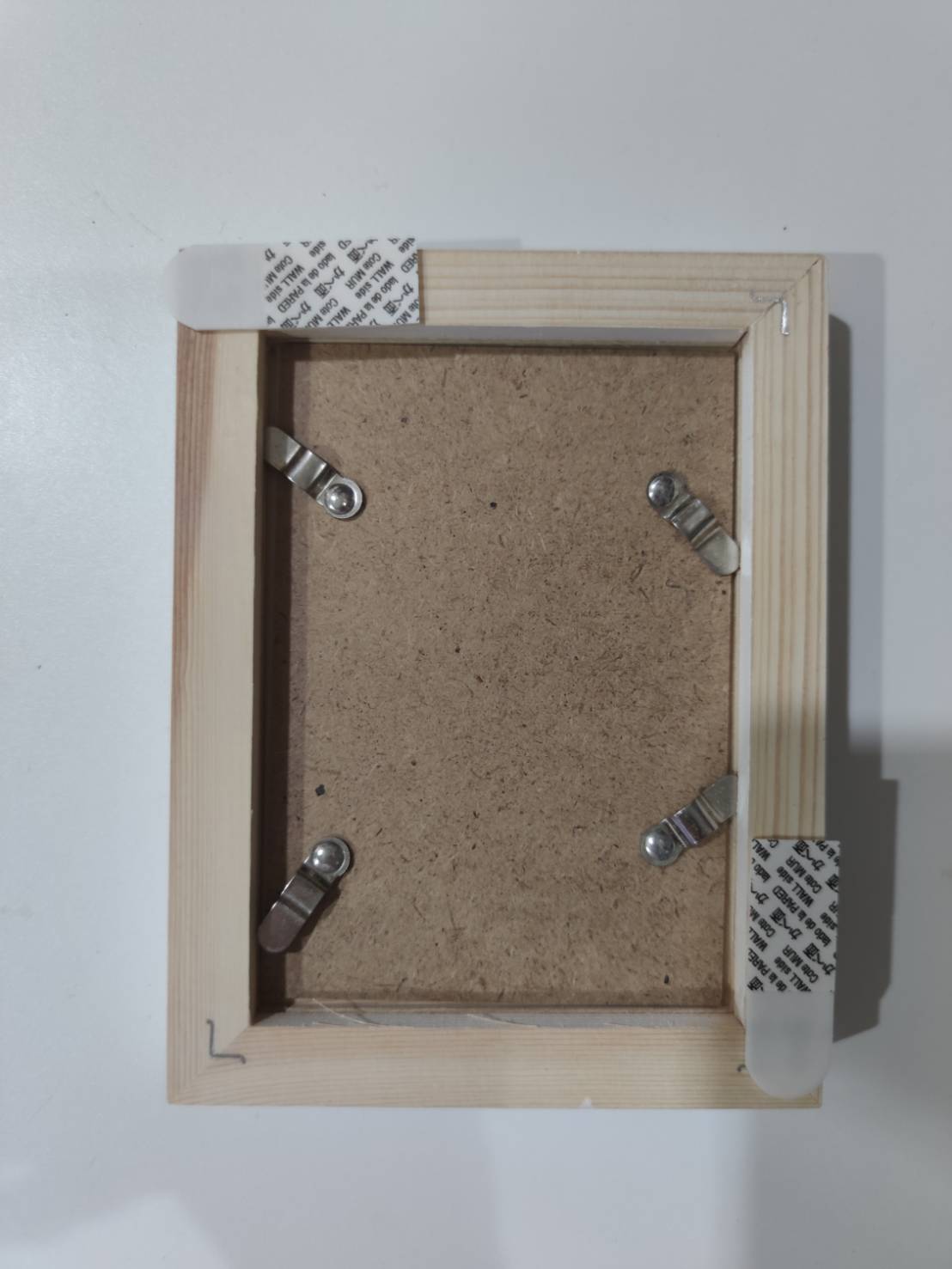 เทปกาว คอมมานด์ COMMAND เล็ก สีขาว - จำกัดเฉพาะลูกค้าที่ซื้อพร้อมชุดกรอบรูปของทางร้านเท่านั้น