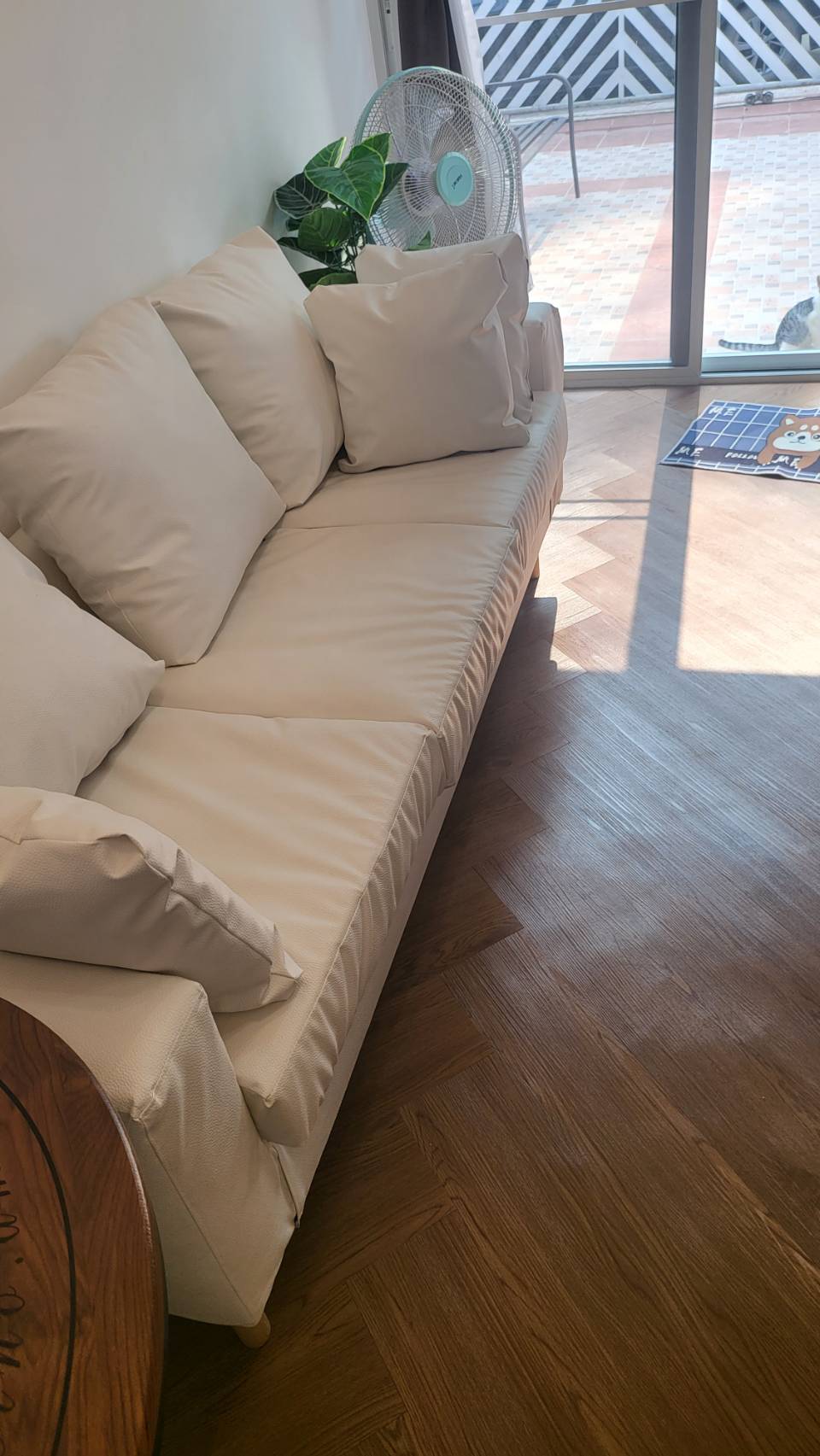 Coffee Shop and office minimal Style หลังคาทรงสามเหลี่ยม ขนาด 3.5เมตร *3.5 เมตร ค่าจัดส่ง 25000 บาท ทั่วไทย