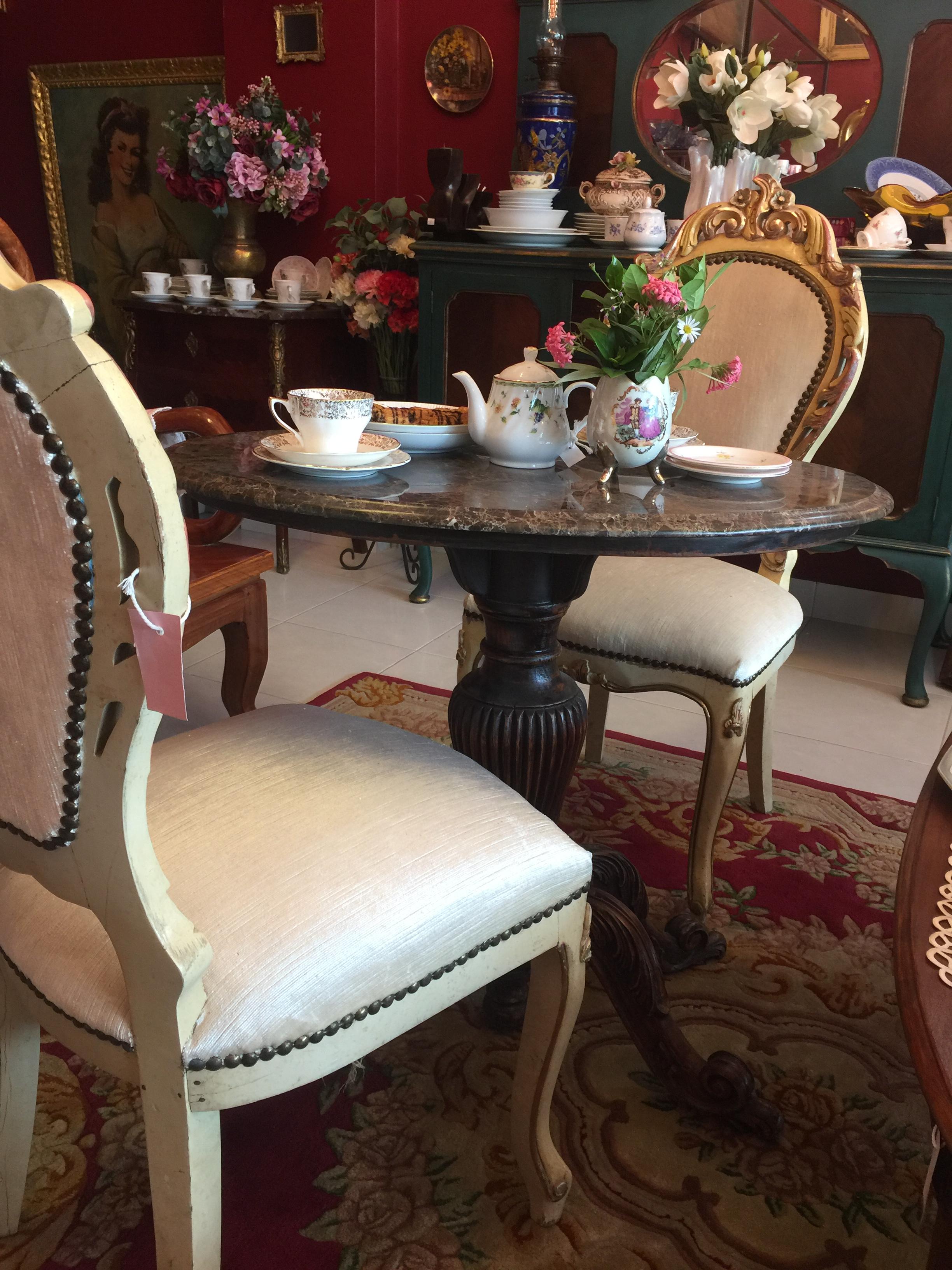 โต๊ะไม้มะฮอกกานีท็อปหินอ่อน