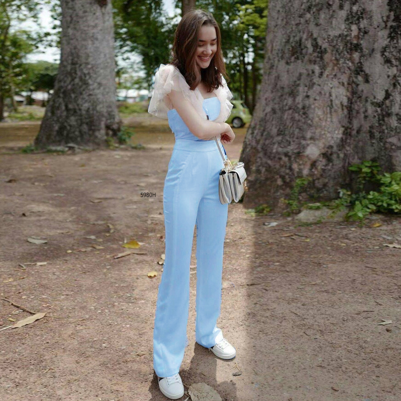 ชุดเซตเสื้อกึ่งเกาะอกเเต่งพู+กางเกงขายาว