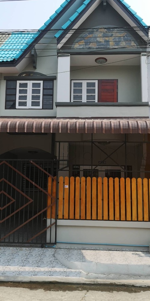(เช่าแล้ว ก.พ.66) ให้เช่าทาวน์โฮม 2 ชั้น ม.รัตนธานี ซอยวัดลาดปลาดุก พร้อมอยู่