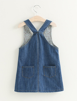 เอี๊ยมกระโปรงเด็ก Size 100