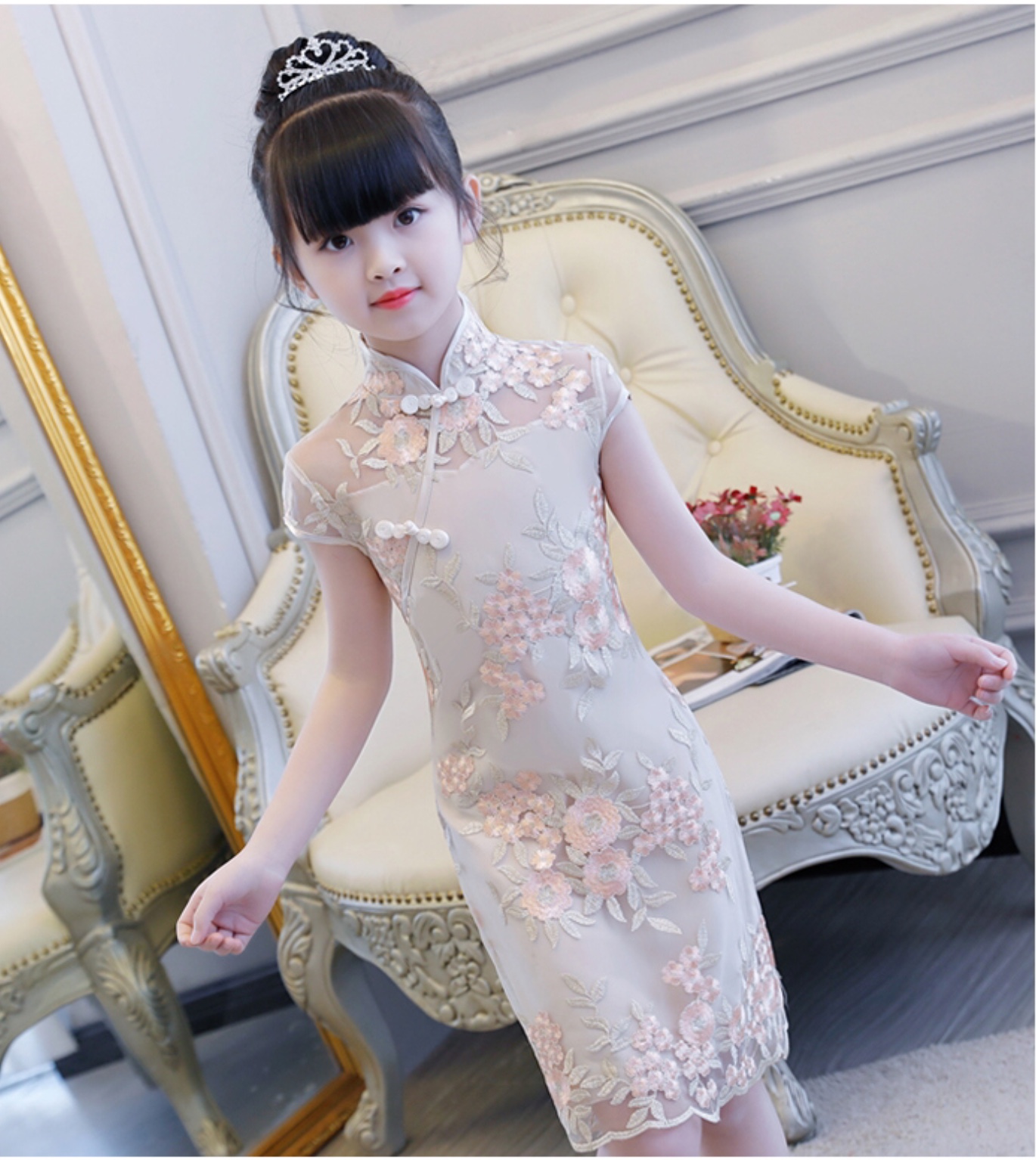 เดรสลูกไม้ สีเบจ รหัส LY. 89 สินค้าพร้อมส่ง