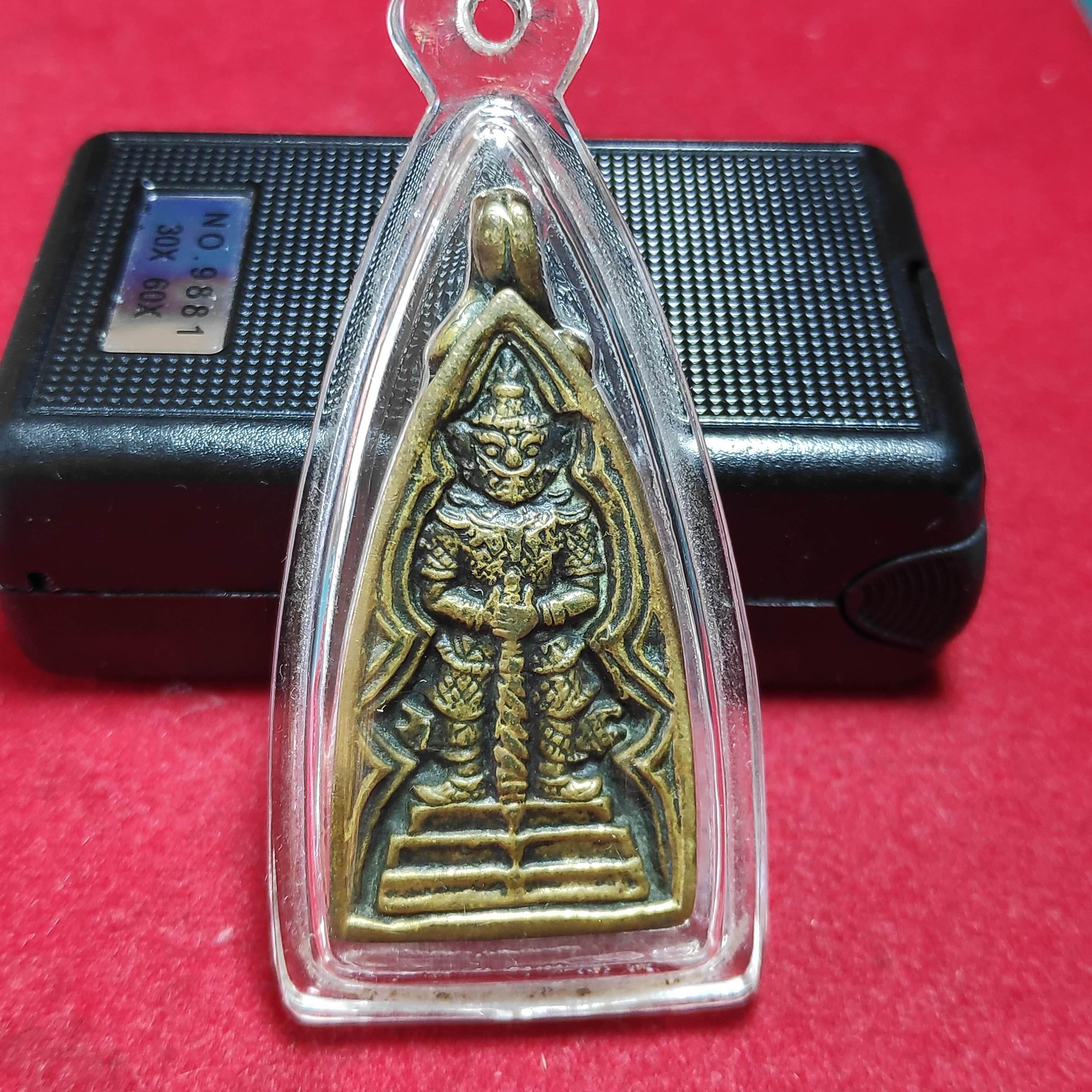 รูปหล่อหลวงพ่อทวดวัดห้วยมงคลหลังท้าวเวสสุวรรณปี2557