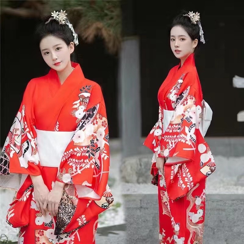 #กิโมโน สีแดง พร้อมส่ง