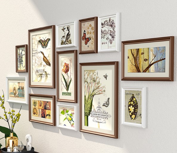 ชุดกรอบรูปติดผนัง Spring Brown&White12 กรอบรูปไม้สีขาวน้ำตาล12 ชิ้น พร้อมภาพตามแบบและวัสดุติดตั้ง