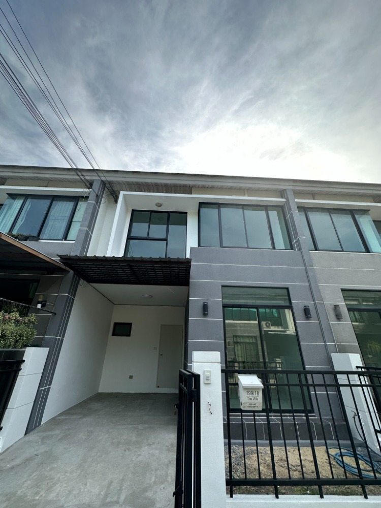 (MH0044) ให้เช่าทาวน์โฮม 2 ชั้น ม.เดอะวิลล่า บางบัวทอง วิวสวน พร้อมเฟอร์ฯ