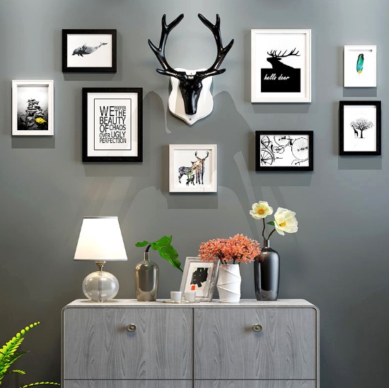 ชุดกรอบรูปติดผนัง Black Deer กรอบรูปไม้ 8 ชิ้น+หัวกวาง พร้อมรูปภาพตามแบบและวัสดุติดตั้ง