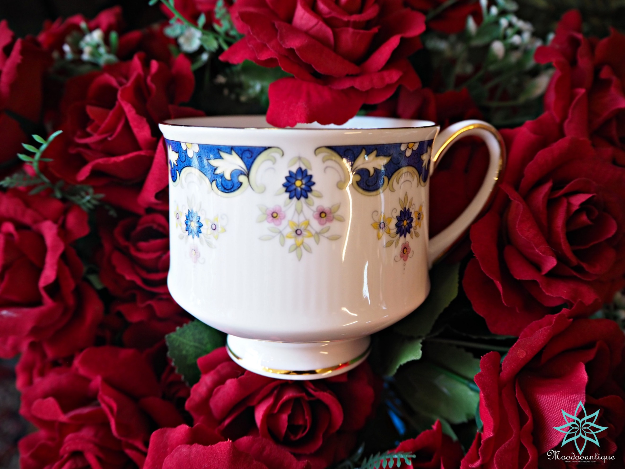 Tea cup PARAGON china stoke - on - trent Coniston made in England