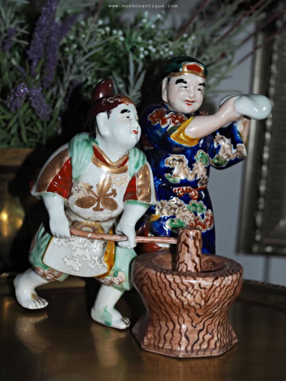 รูปปั้นงานเซรามิกอุดมสมบูรณ์มีกินมีใช้