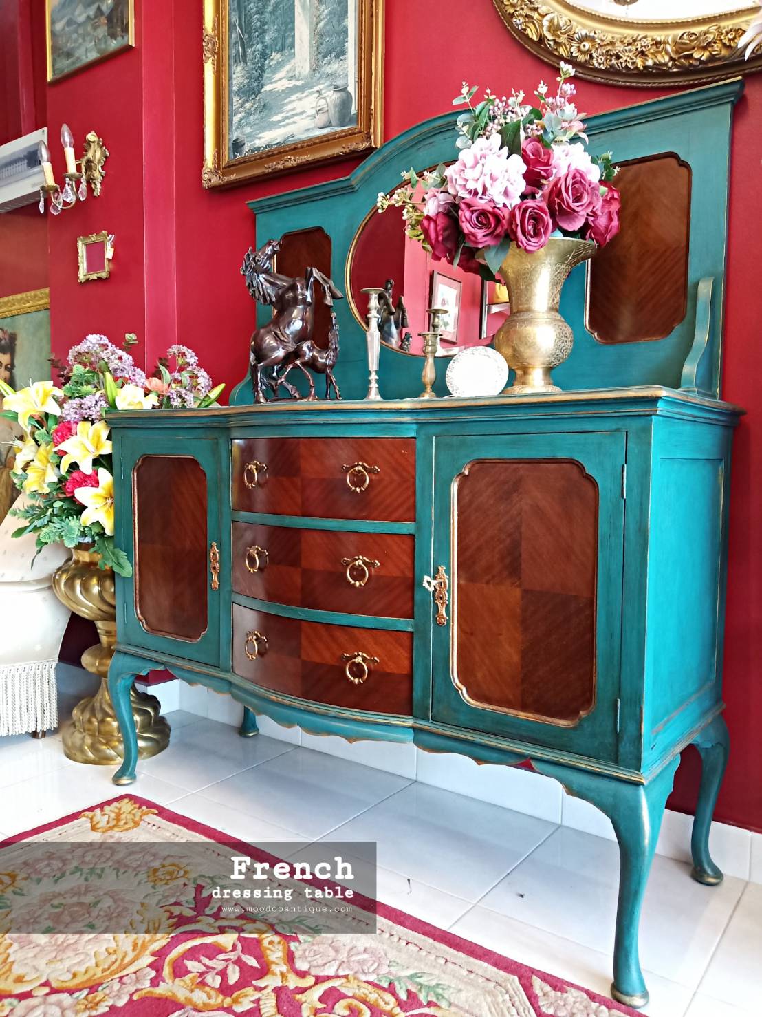 French dressing table