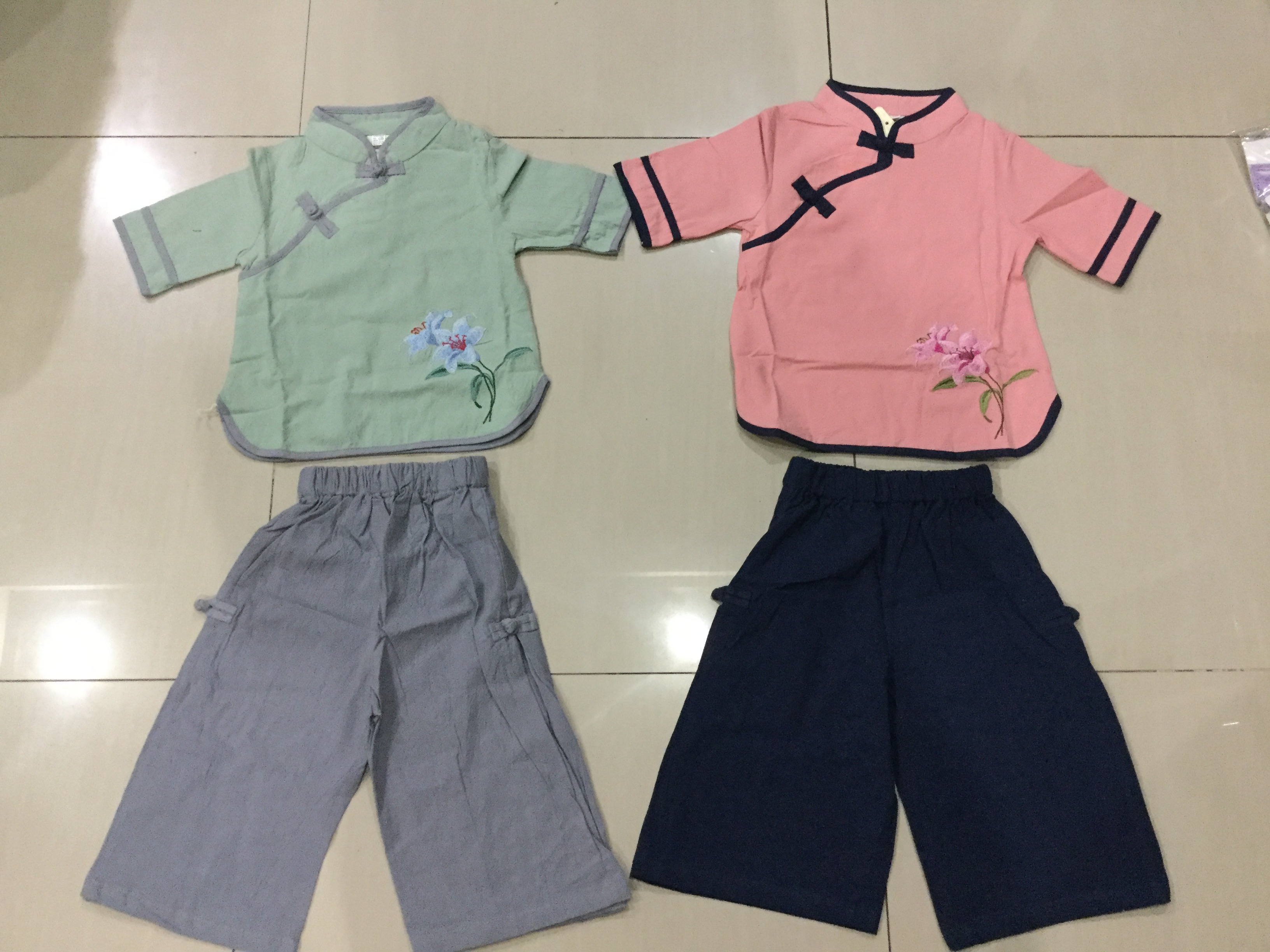 ชุดเสื้อเขียว+กางเกงเทา ผ้าฝ้าย รหัส PE 58 สินค้าพร้อมส่ง