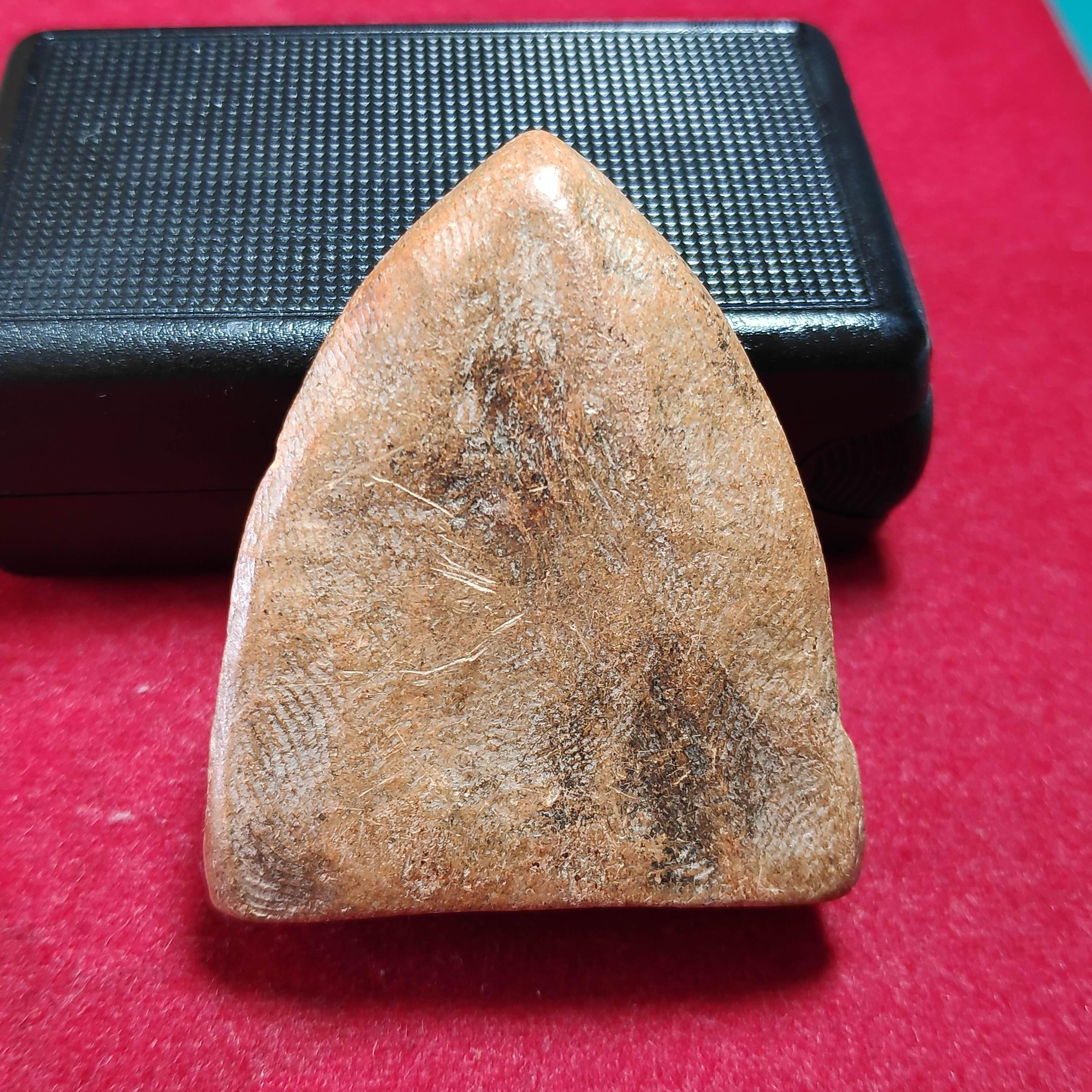 พระหลวงพ่อโตกรุวัดชีปะขาวหายเนื้อดิน