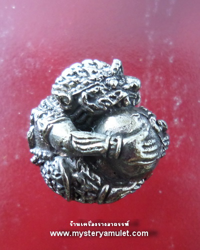 ลูกอมหนุมาน พิมพ์เล็ก เนื้ออัลปาก้า หลวงปู่ช้าง สำนักสงฆ์หนองยายเม้า จ. นครราชสีมา