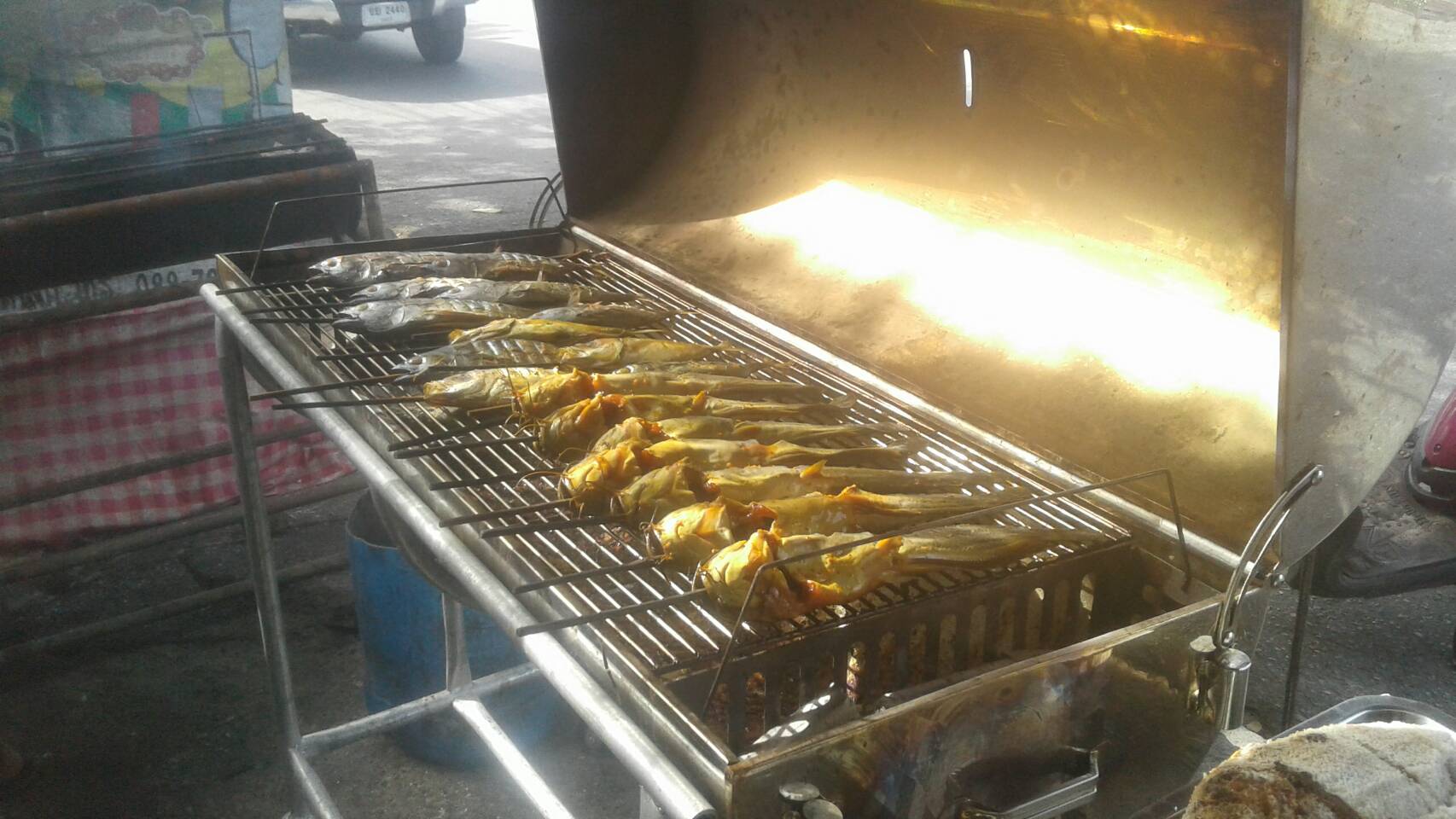 เตาอบสแตนเลสไร้ควัน ชายเบิ้ม ขนาด 112 ซม.