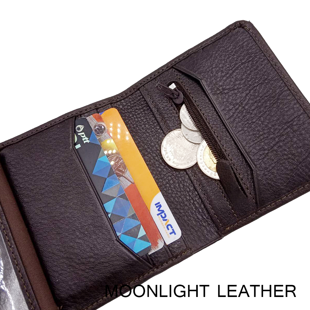 กระเป๋าสตางค์หนังวัวแท้ ทรงตั้งขนาดเล็กกระทัดรัด แบรนด์ Moonlight รุ่น Eric สีน้ำตาลเข้ม สวย ทน เบาบาง พร้อมกล่องเป็นของขวัญได้