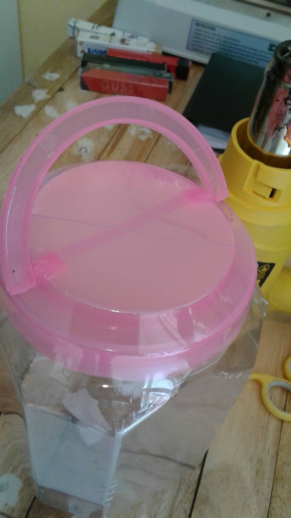 สาธิตเป่าหด ฟิล์มหด pvc หุ้มกระปุก ที่มีหูหิ้ว หุ้มแบบหูยังหิ้วได้
