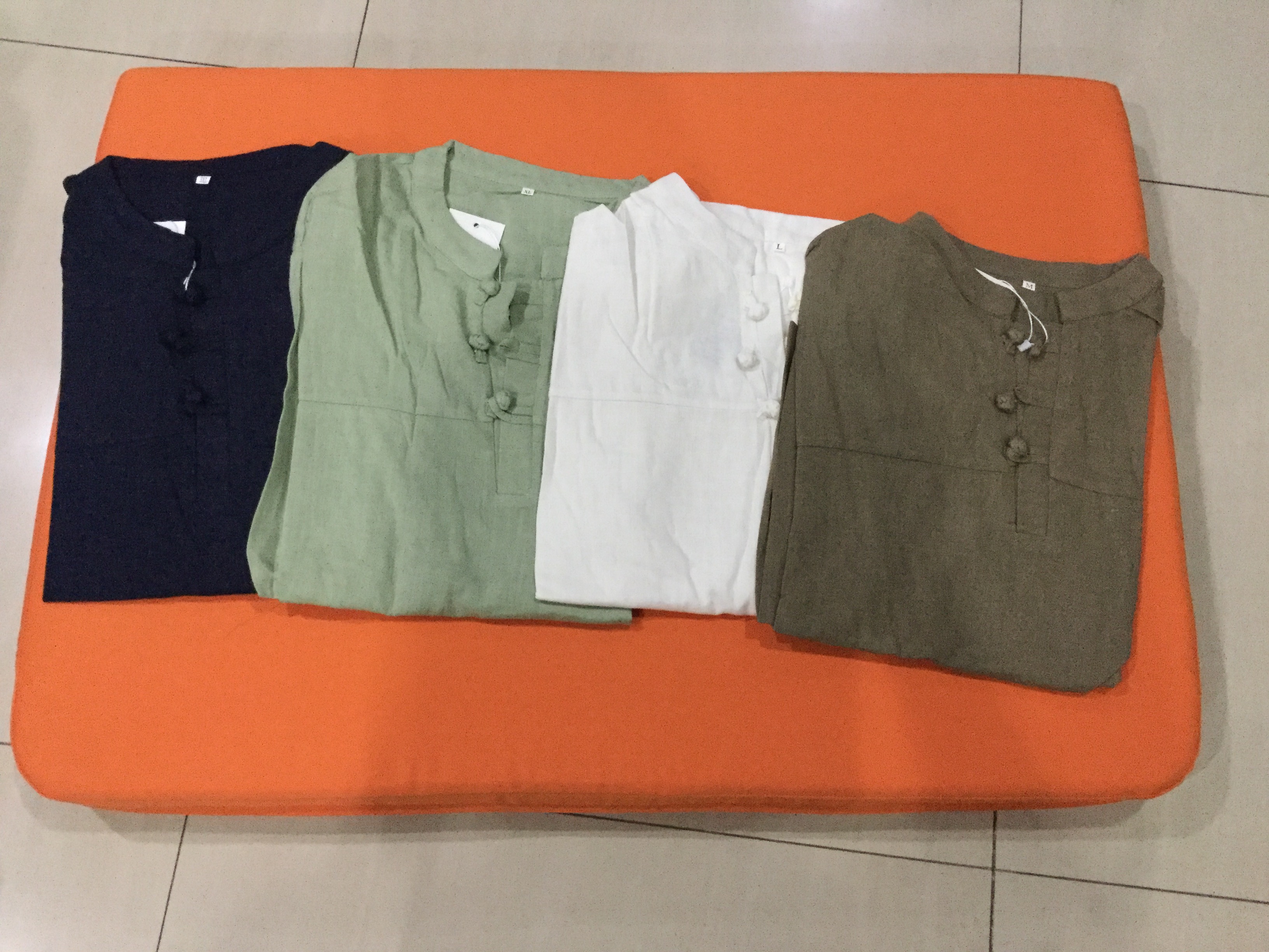 เสื้อผู้ชาย ผ้าลินิน แขนยาว สีเขียว รหัส FO 67 สินค้าพร้อมส่ง