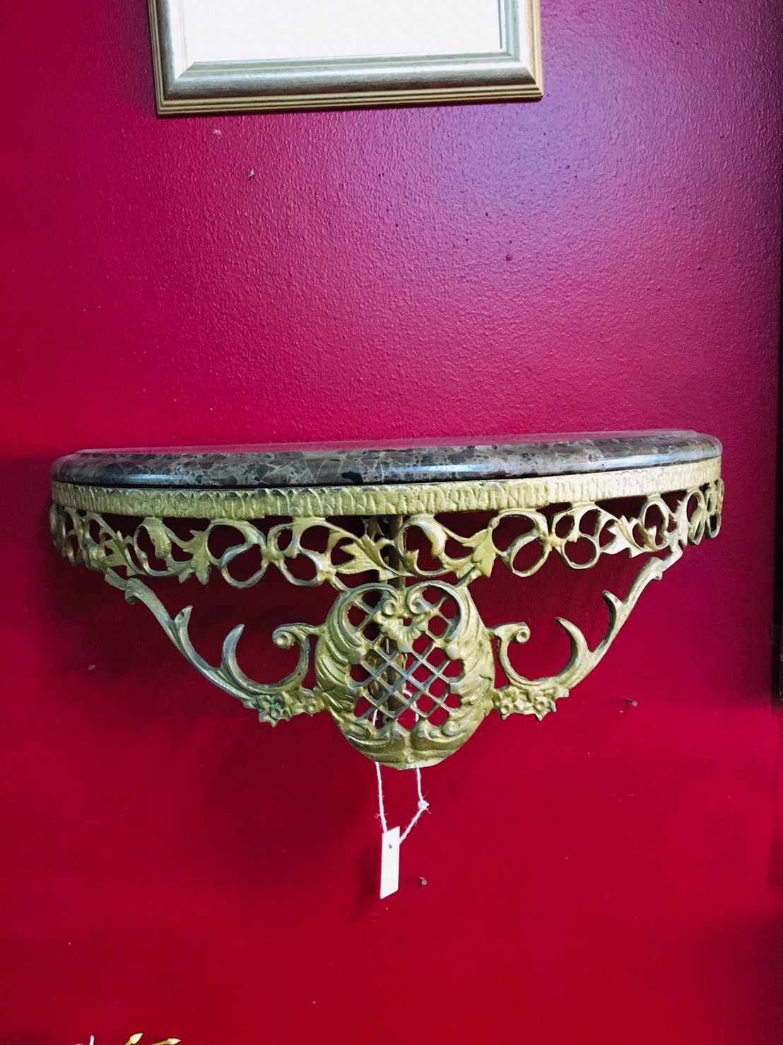 หิ้งสีทองหินอ่อน