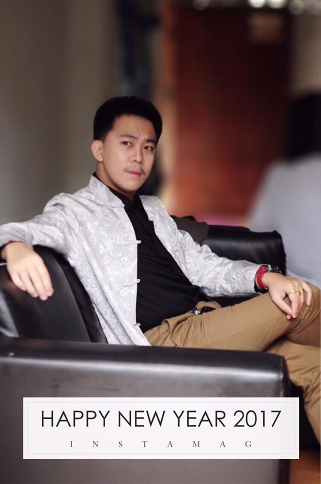 เสื้อจีนผ้า ไหมจีน. สีดำ+ขาวเทา ใส่กลับได้ 2 สีรหัส.O128. สินค้าพร้อมส่ง