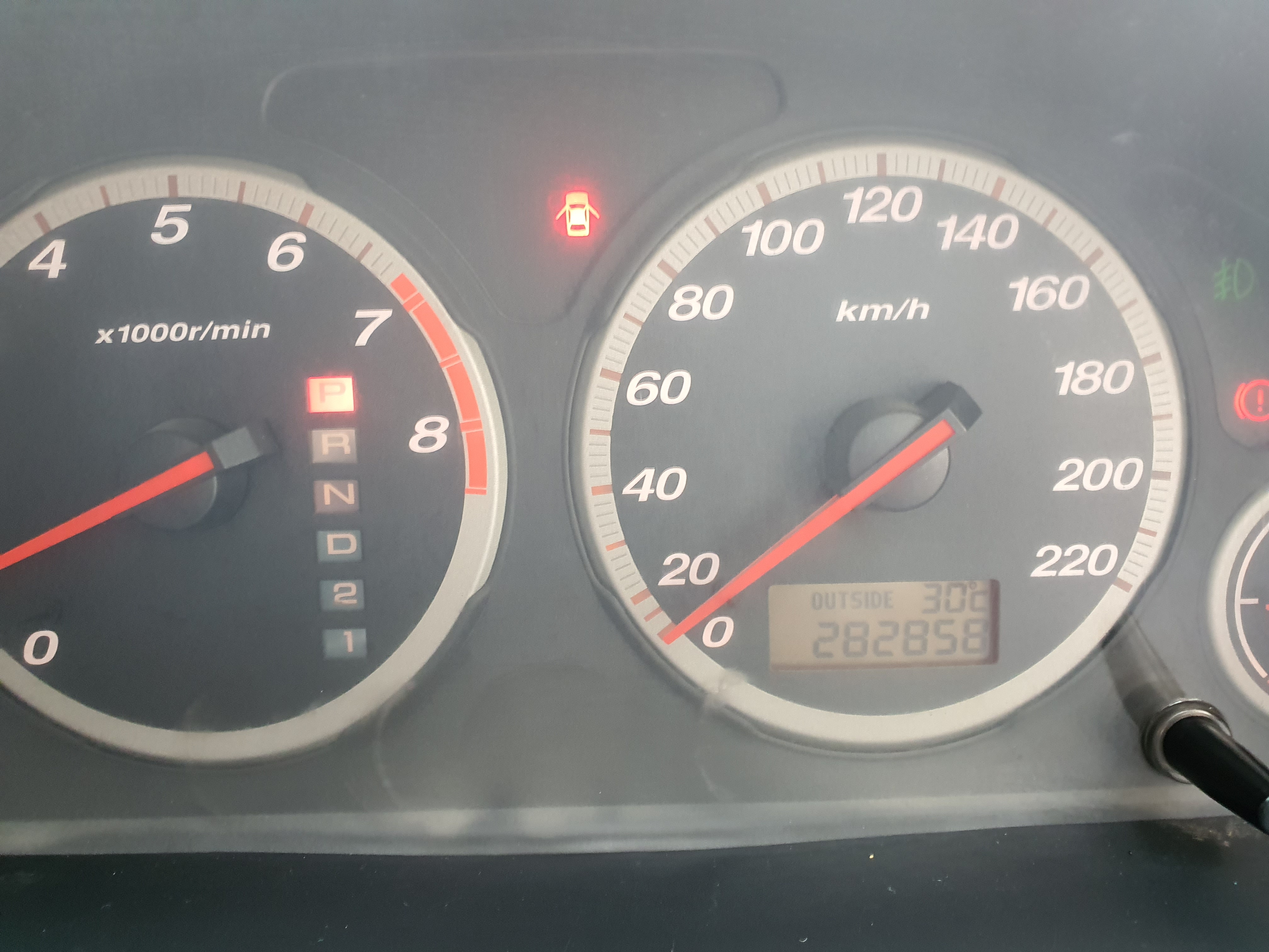 Honda CR-V Gen2 ปี 2003 2.0 ลิตร ตัวท็อป588 ออโต้ เครื่อง K20 เกียร์ Auto 4WD