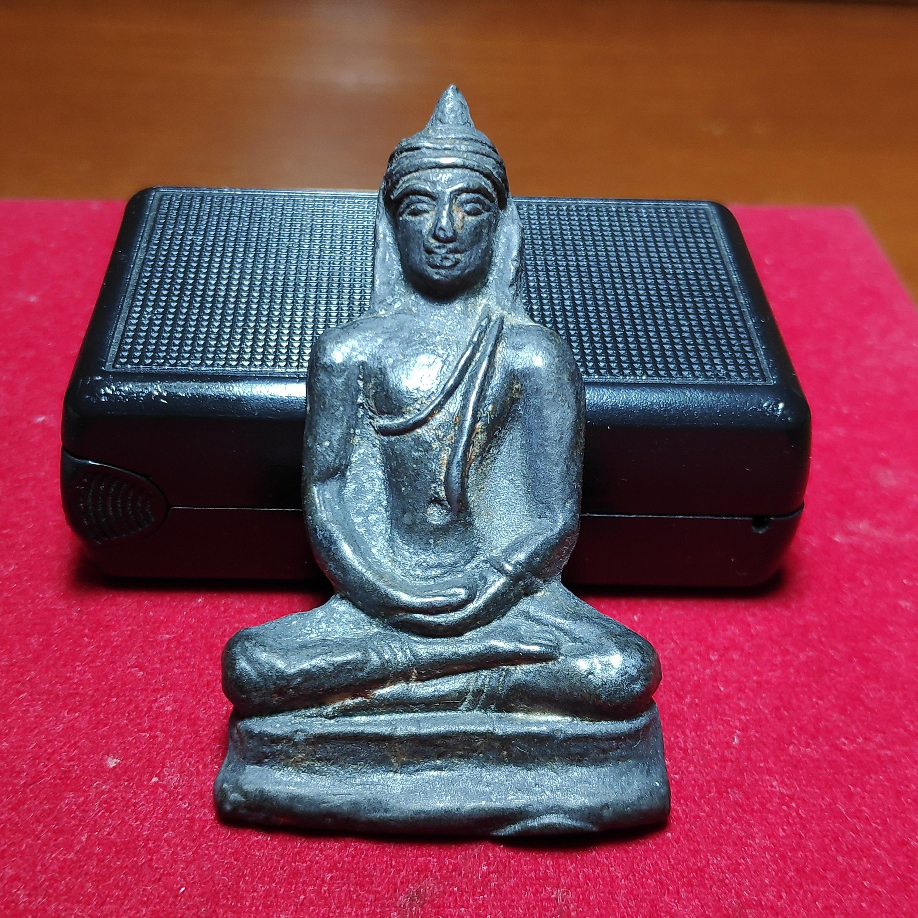 พระหลวงพ่อจุกกรุวัดพระศรีรัตนมหาธาตุเนื้อชิน จ.ลพบุรีสูง6เซนต์กว้าง3เซ็นต์