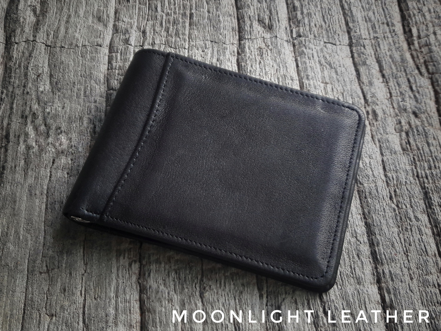 กระเป๋าสตางค์หนังแท้ แบบหนีบธนบัตร รุ่น Mix สีดำ หนังนุ่ม สวย ไม่ลอกร่อน พร้อมกล่องเป็นของขวัญได้