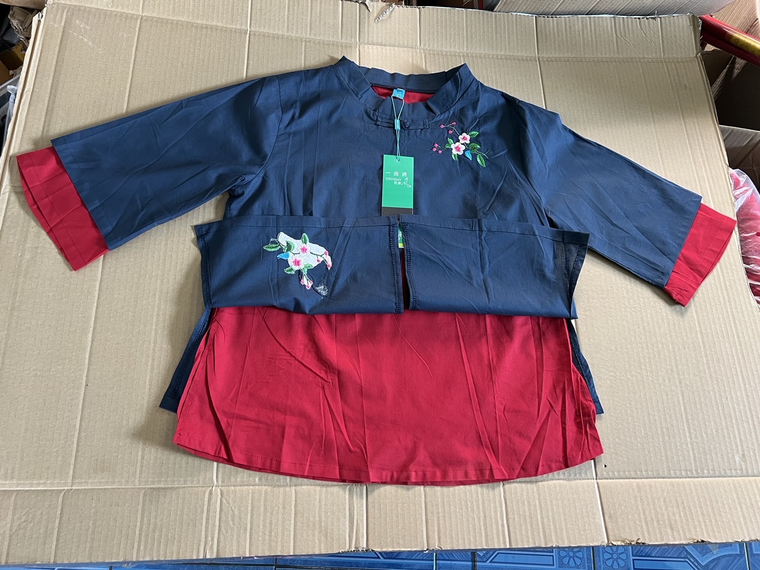 เสื้อจีนสไตล์โบราณ ผ้าซาติน ลายสกรีน