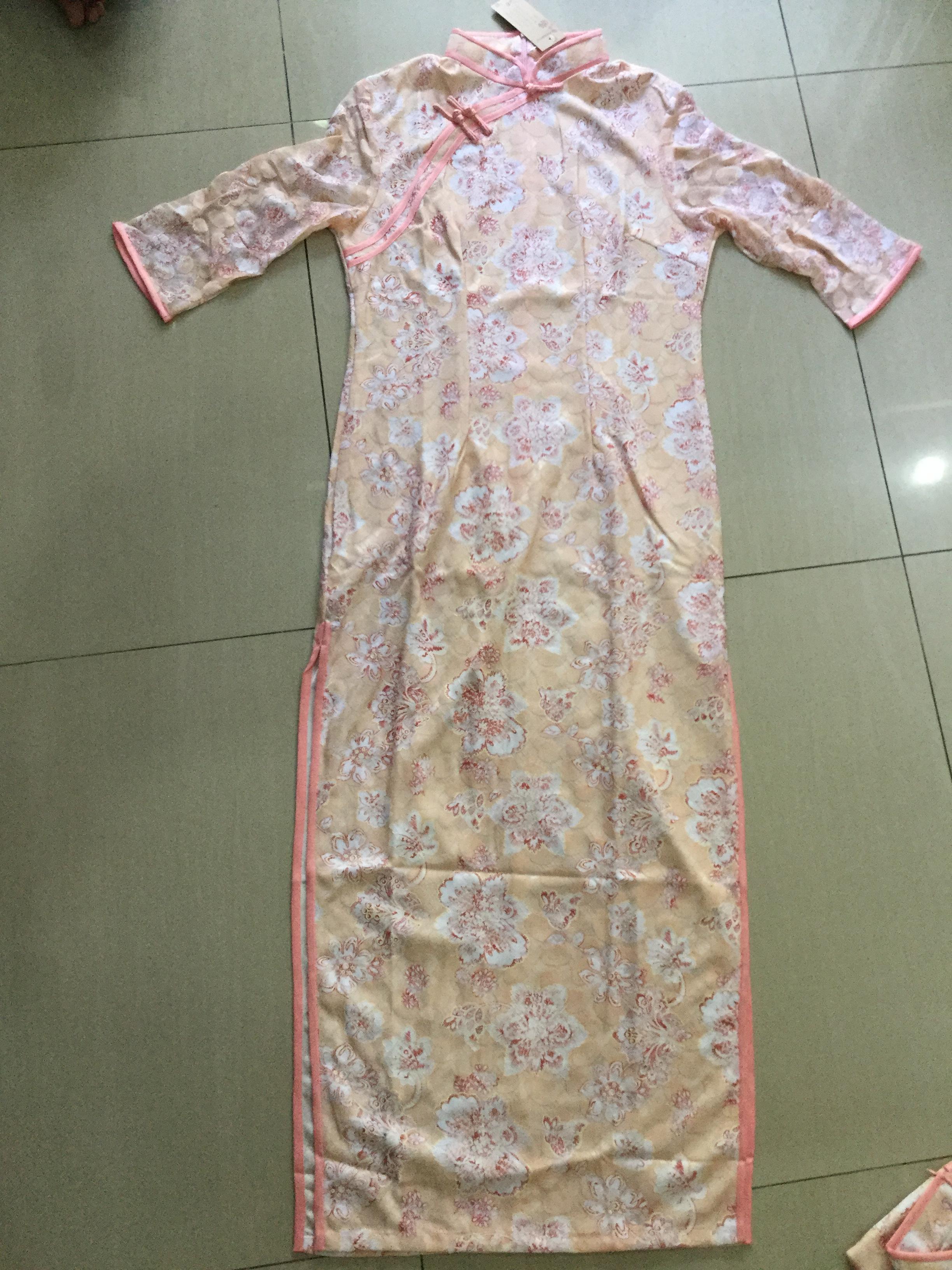 กี่เพ้ายาว ลูกไม้ สีโอรส . รหัส OR 131 สินค้าพร้อมส่ง