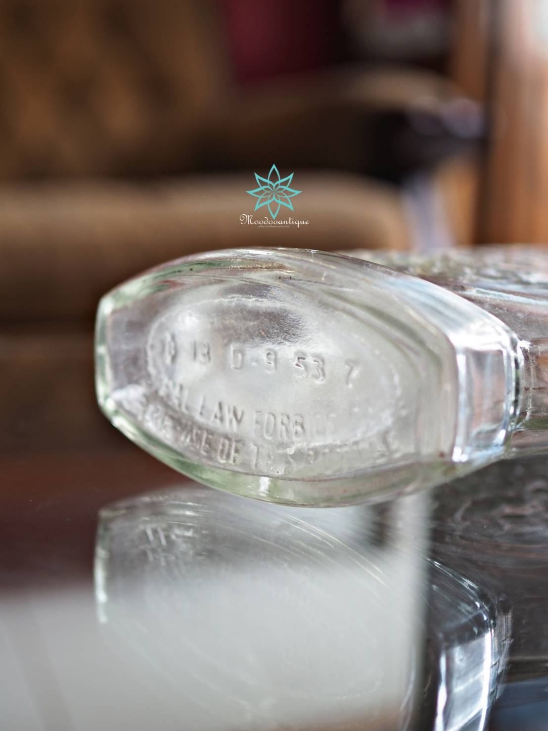 1953 Schenley Whiskey Embossed Glass Bottle Decanter With Cork Top