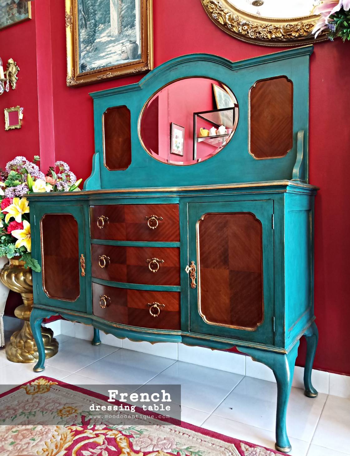 French dressing table
