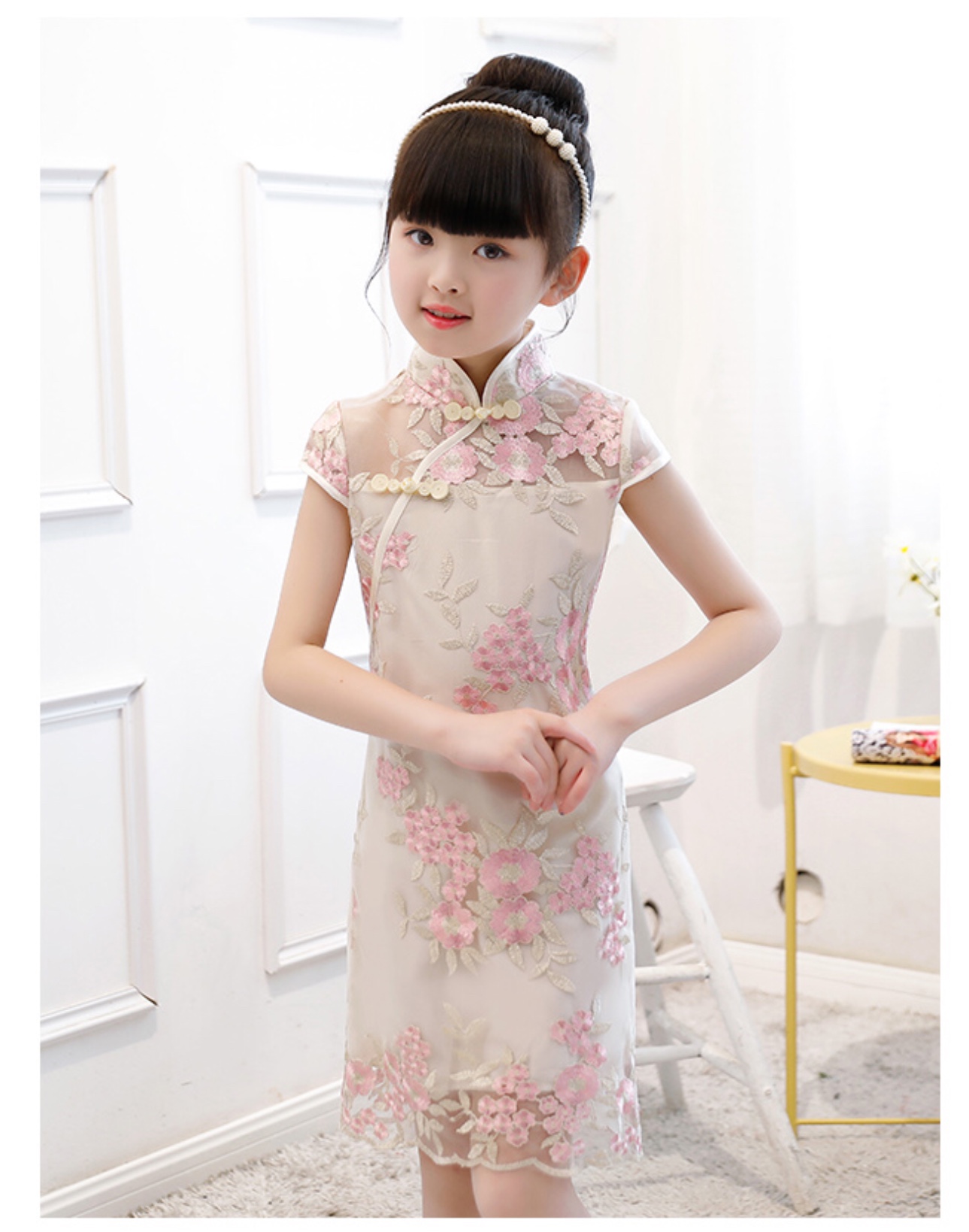 เดรสลูกไม้ สีเบจ รหัส LY. 89 สินค้าพร้อมส่ง