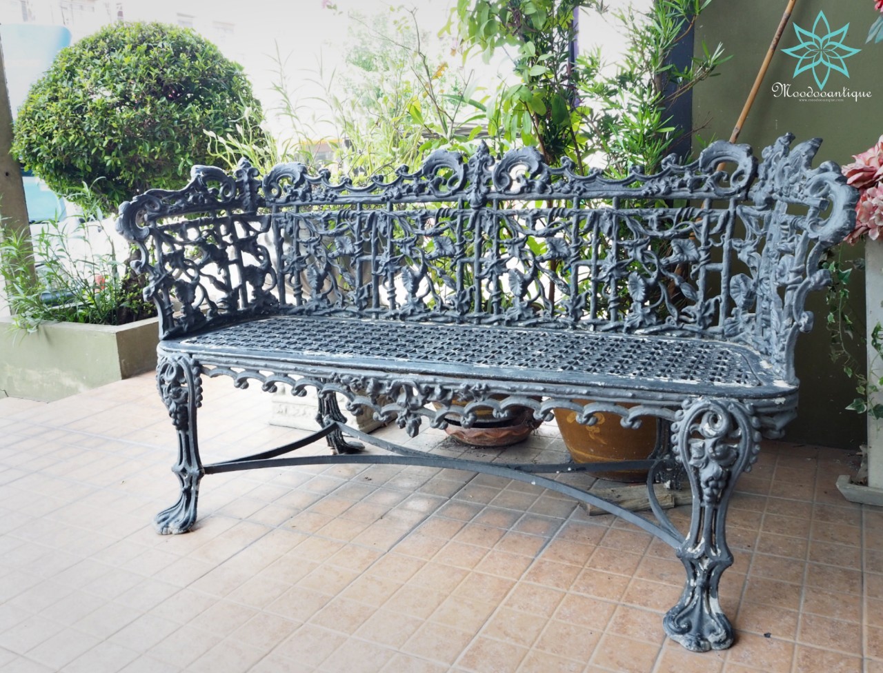 เป็นเหล็กหล่ออิตาลี เนื้ออัลลอย