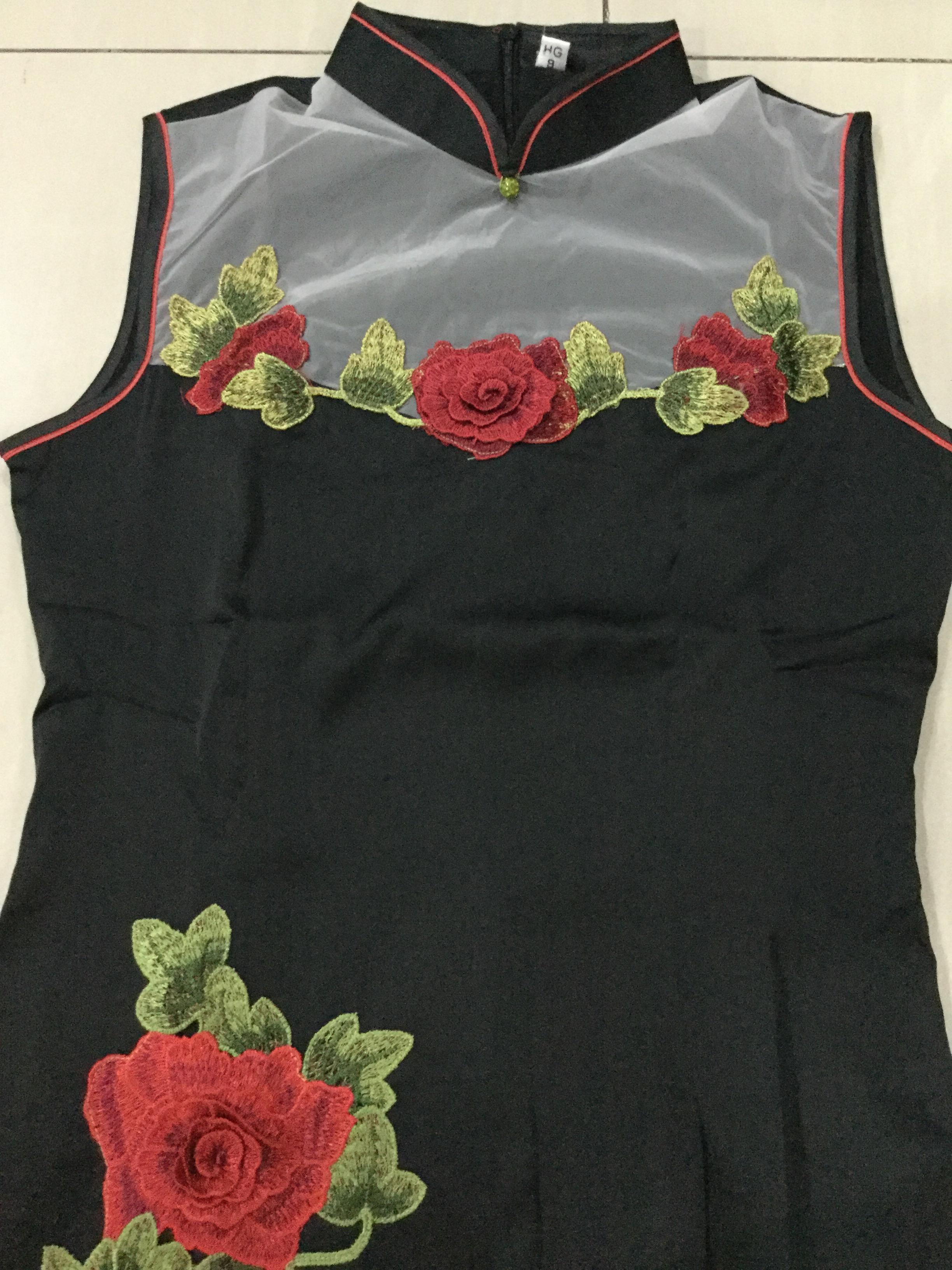 กี่เพ้ายาว ผ้าไหมสีนำ้เงิน แขนกุด รหัส VIP 214 สินค้าพร้อมส่ง