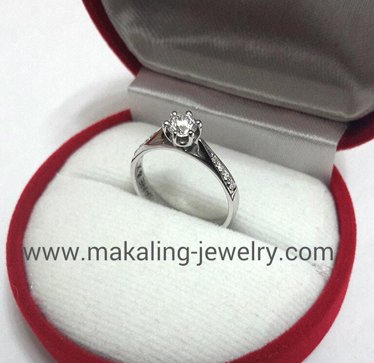 แหวนทองคำขาว18K เพชรเบลเยี่ยมแท้ 0.38 cts