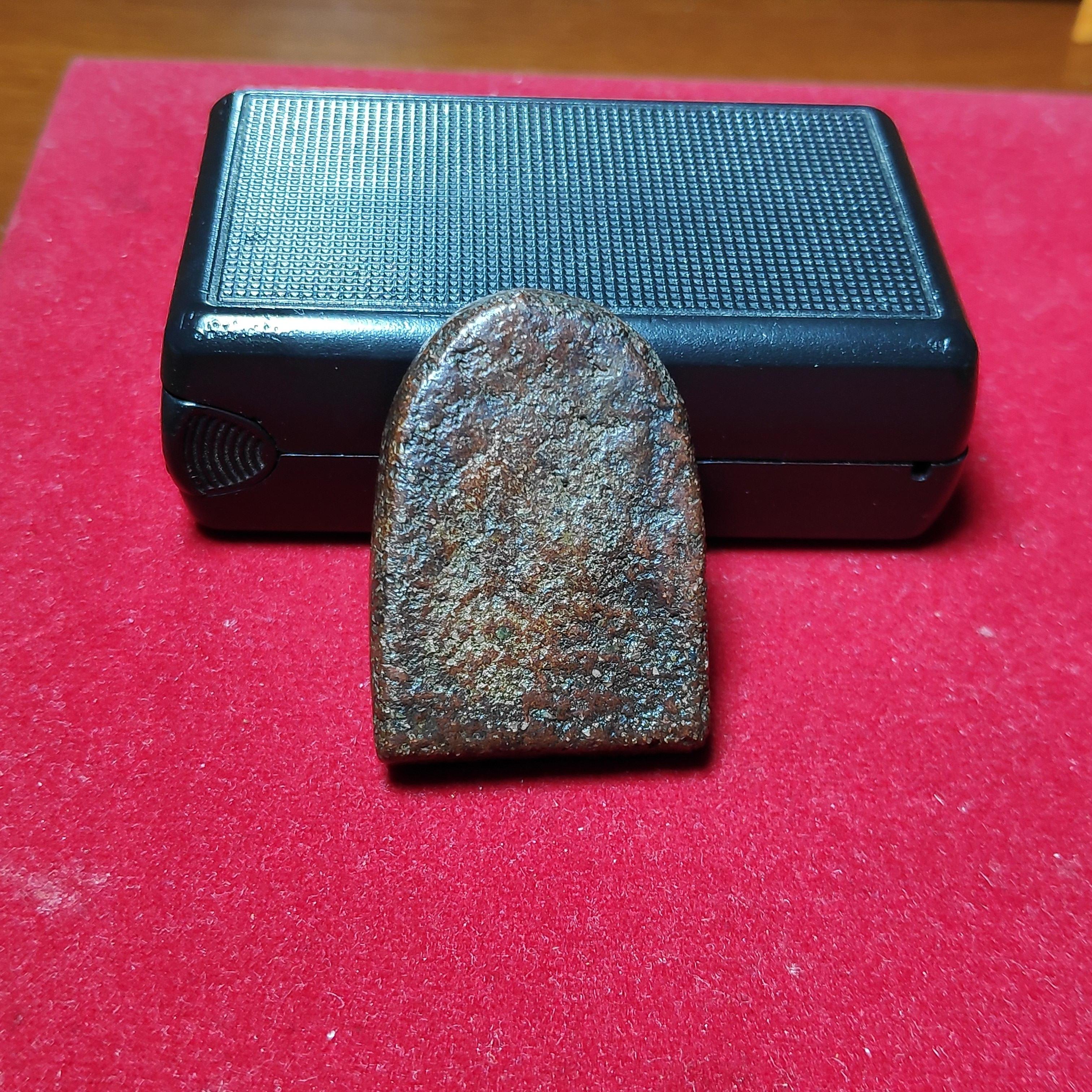 พระฤาษีพิมพ์ซุ้มกอเนื้อดิน