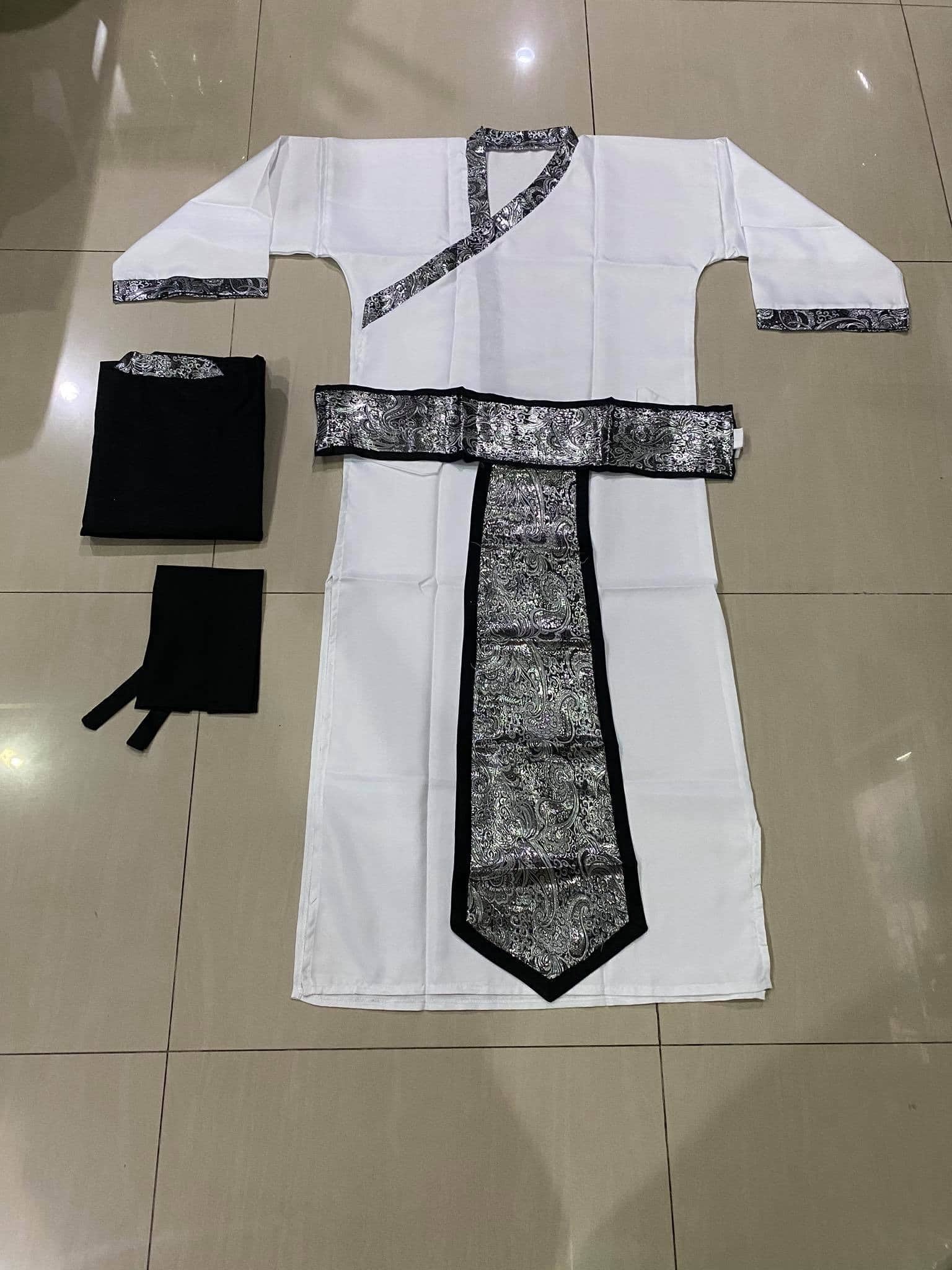 ชุดกงซุนเช่อ สีขาวดำ รหัส KC55 สินค้าพร้อมส่ง