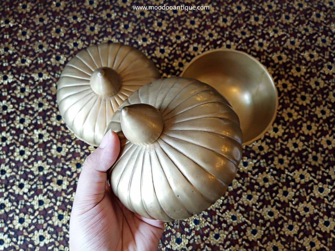 ผะอบทองเหลืองแกะลายฟักทอง