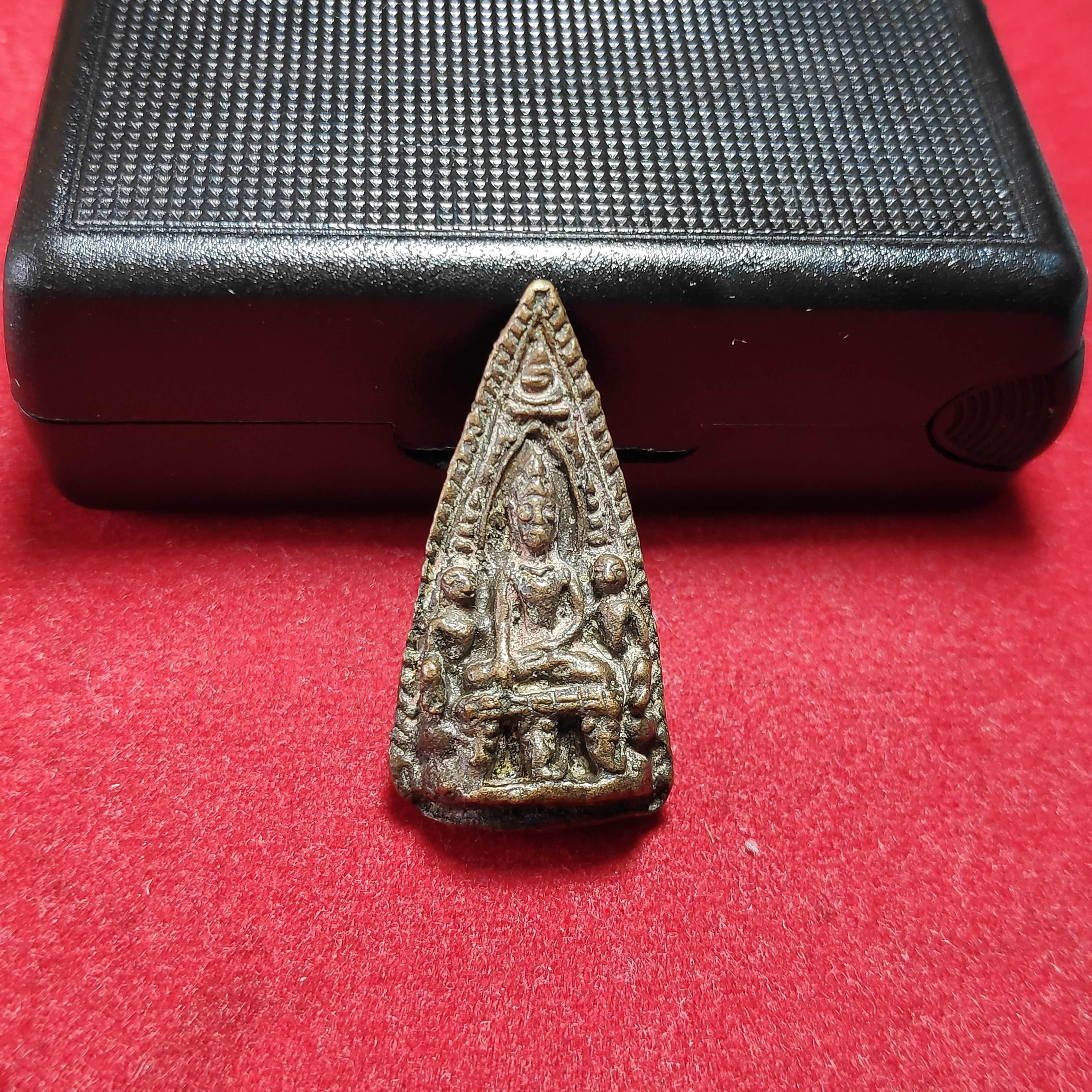 รูปหล่อพระเลี่ยงลำพูนเนื้อนวะโลหะพิมพ์เล็ก