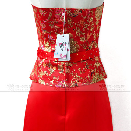 กี่เพ้ายาว สีแดงเกาะอกพร้อมผ้าคลุมไหล่ X158