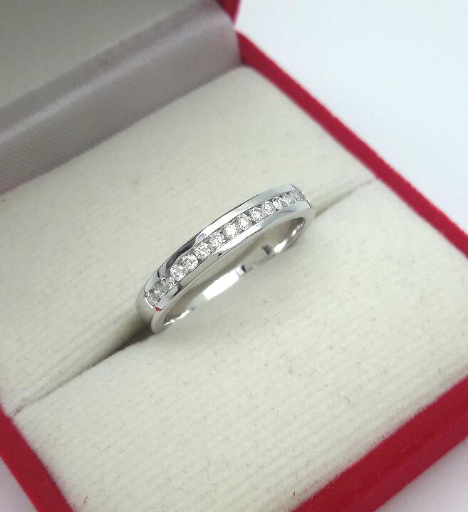 แหวนเพชรแถวรวม 0.16 cts