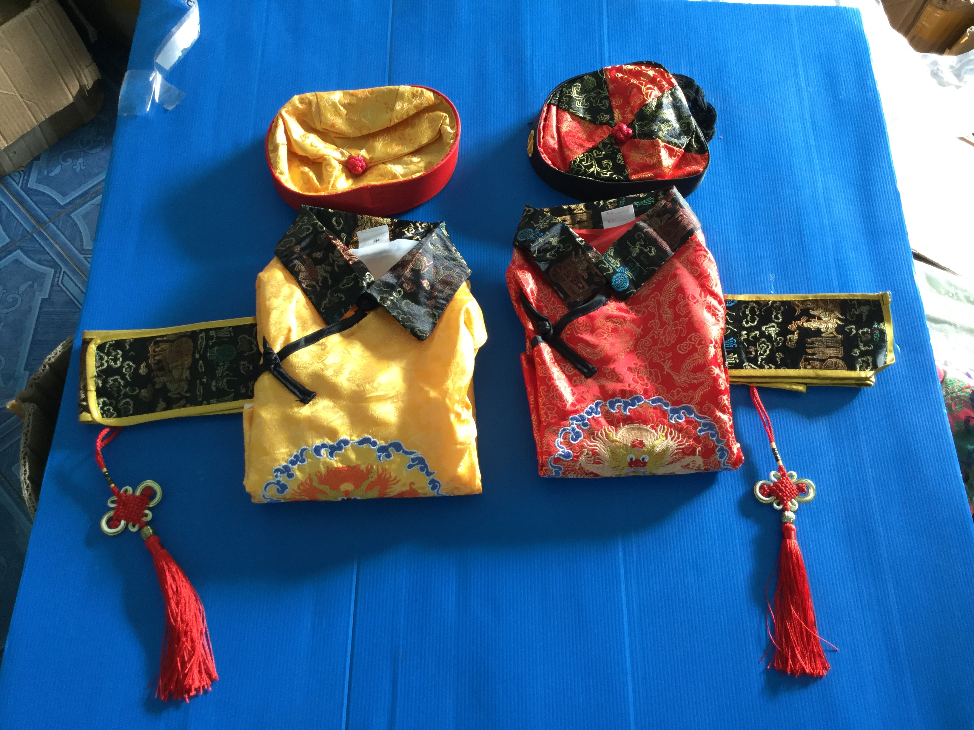 ชุดองค์ชายราชวงศ์ชิง สีแดง ลายมังกรรหัส HV75