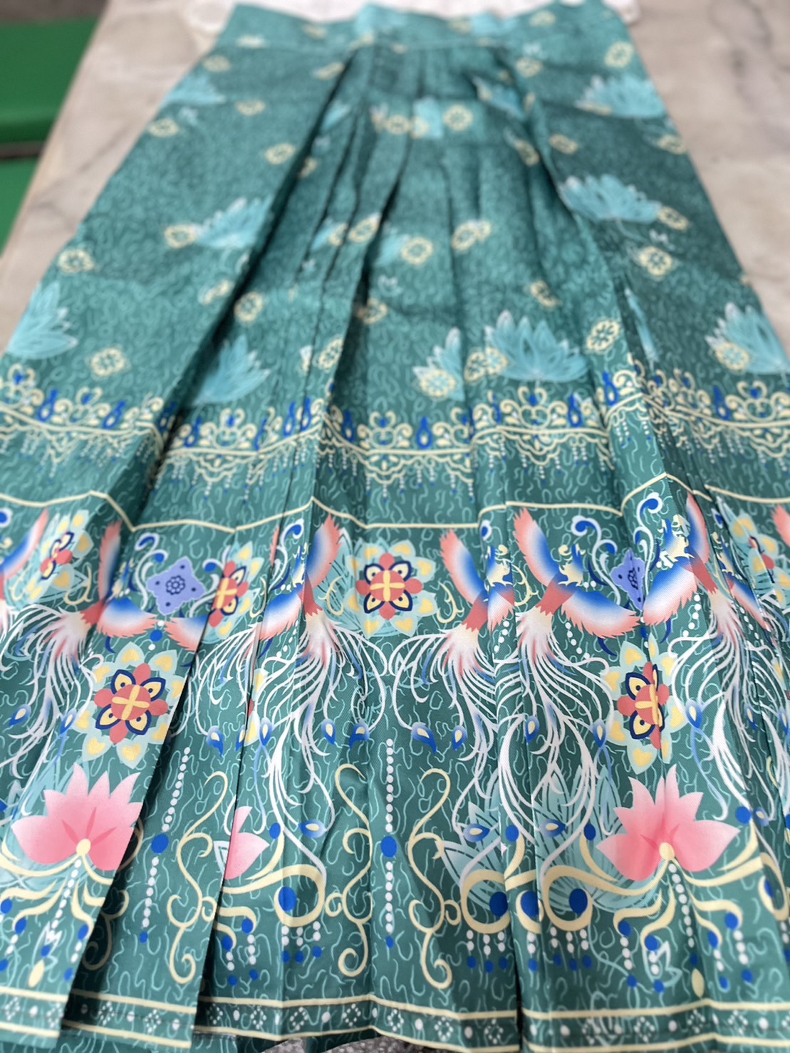 หม่าเมี่ยนสีเขียว เสื้อแขนสั้น