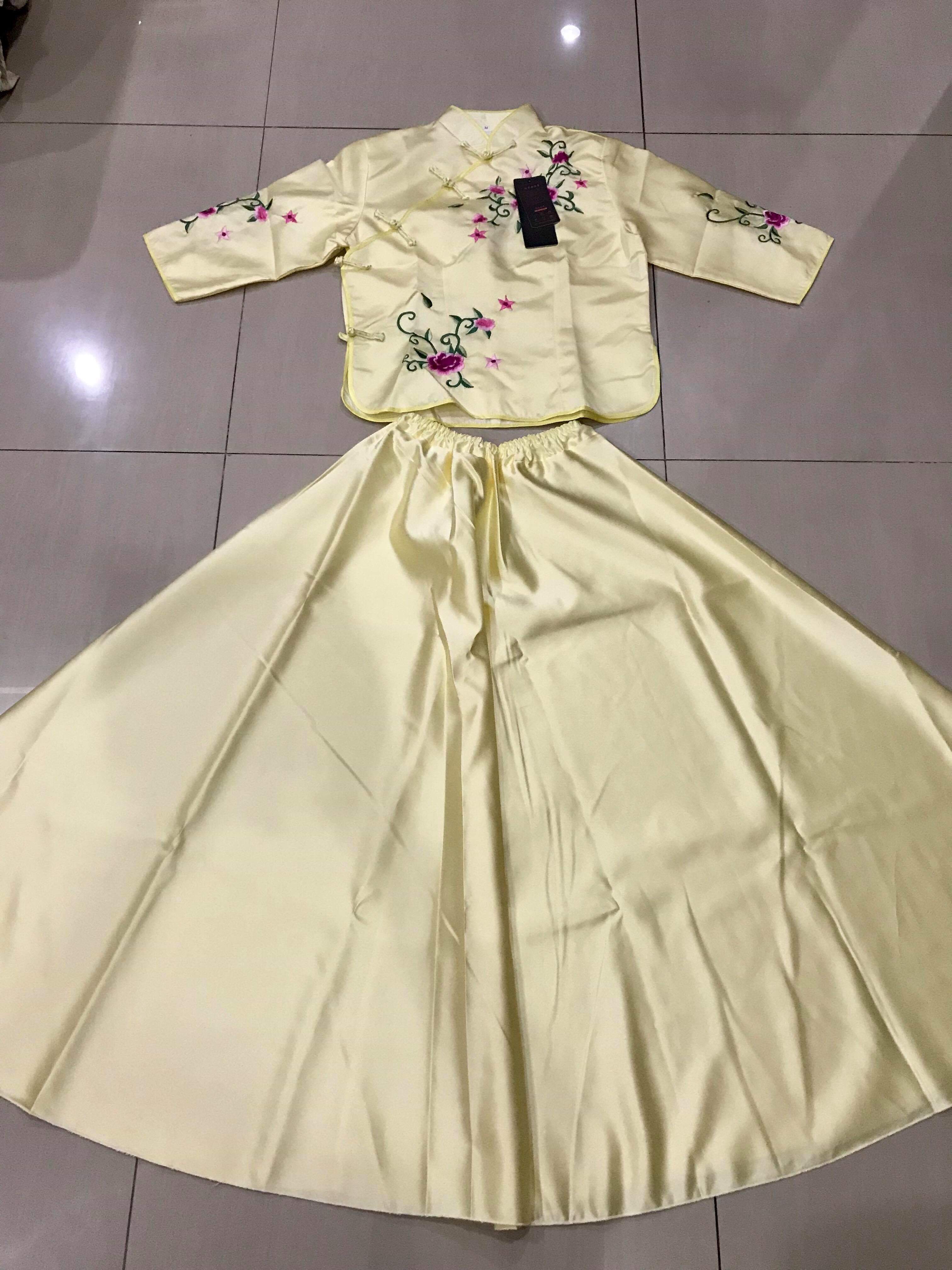 ชุดเสื้อ+กระโปรง สีเหลือง รหัส GH66 สินค้าพร้อมส่ง