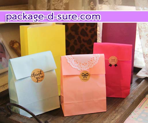 ถุงกระดาษสีแบบฐานตั้ง ไม่มีหูหิ้ว ไซส์กลาง 32x18x7.5 สีขาว