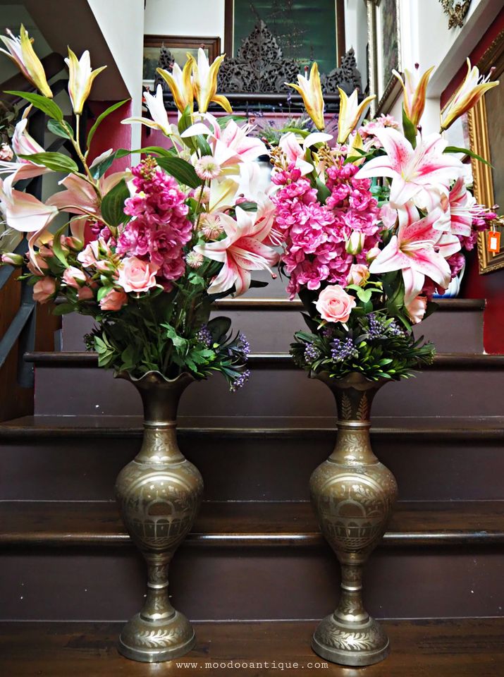 แจกันแอนทีค ( Vase )