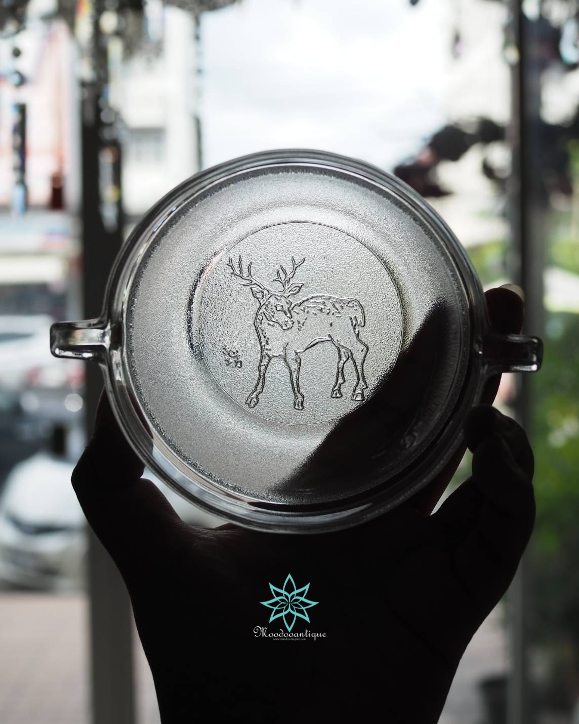 ชามแก้วลายกวาง มุนาคาตะ ชิโกะ ทรงกลม