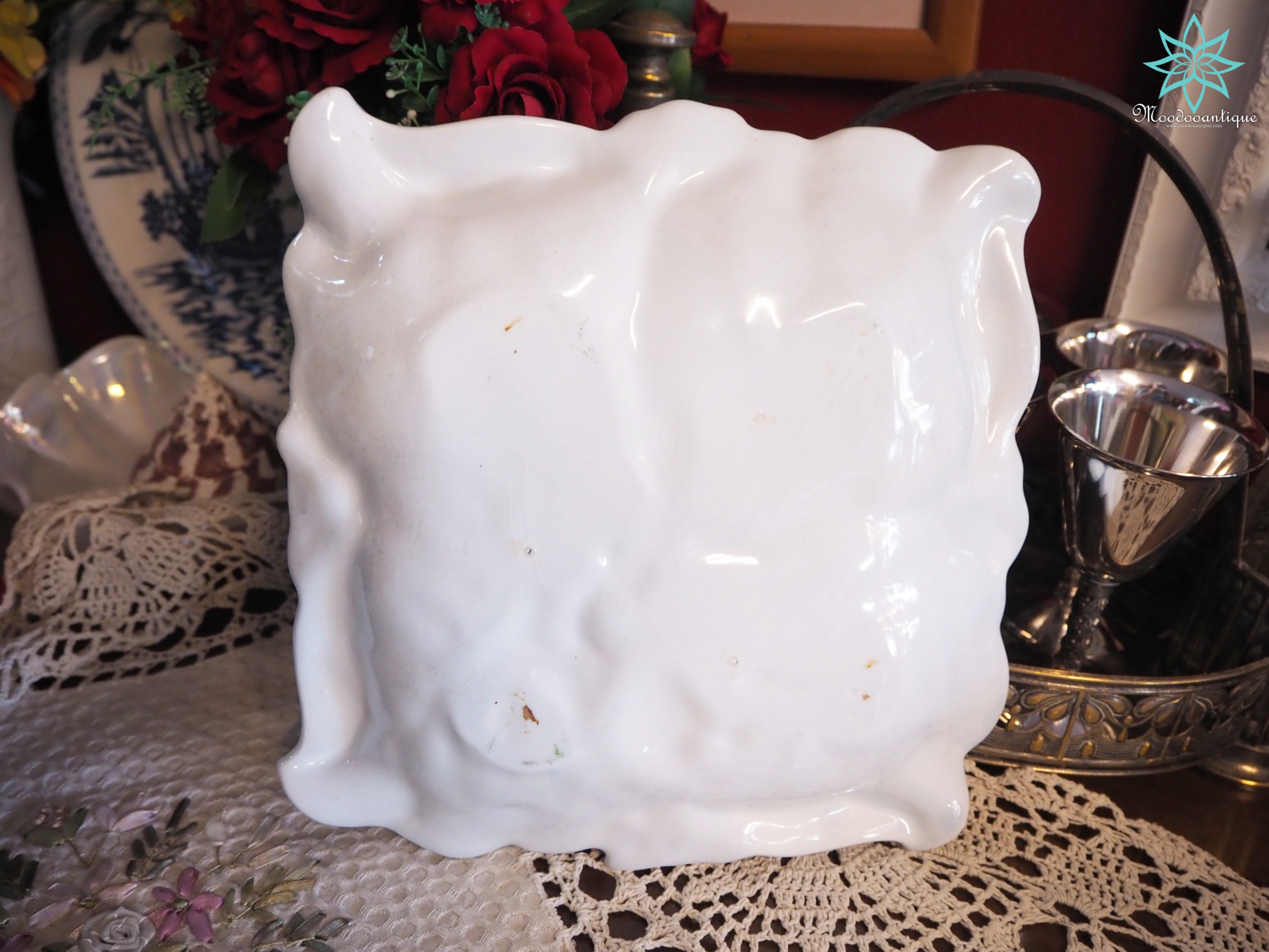 จานแอนทีค ลายทับทิม