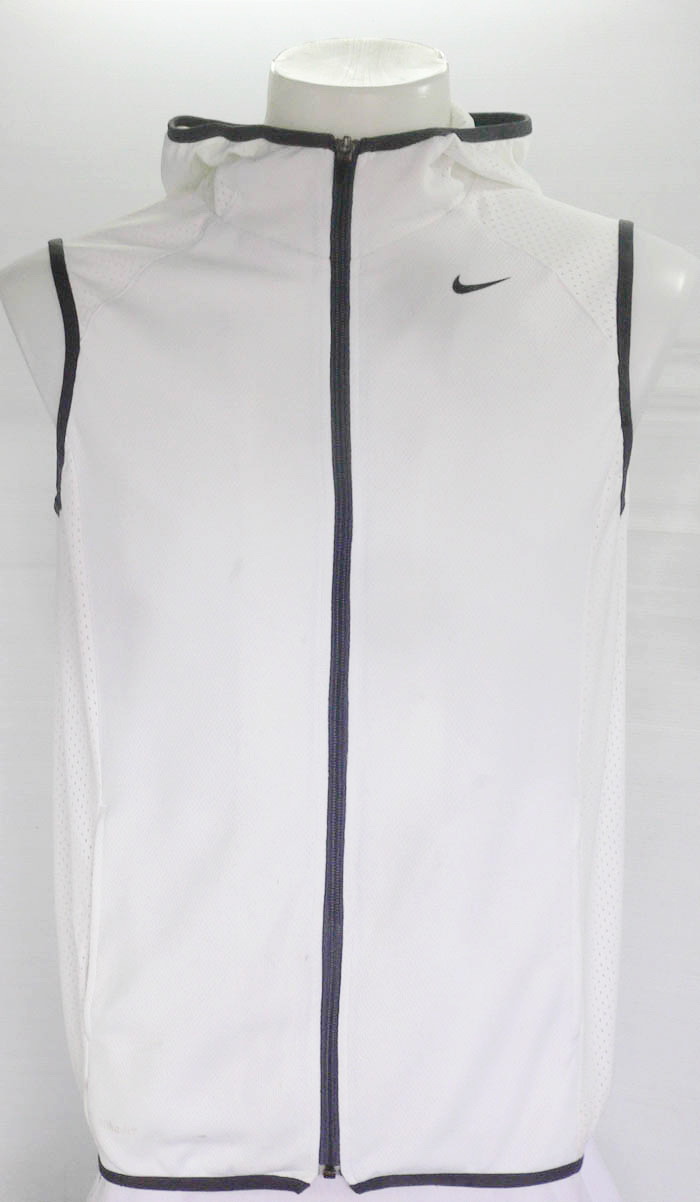 เสื้อลำลองแขนกุด มีฮู้ด NIKE ไซส์ L รอบอก 42 นึ้ว